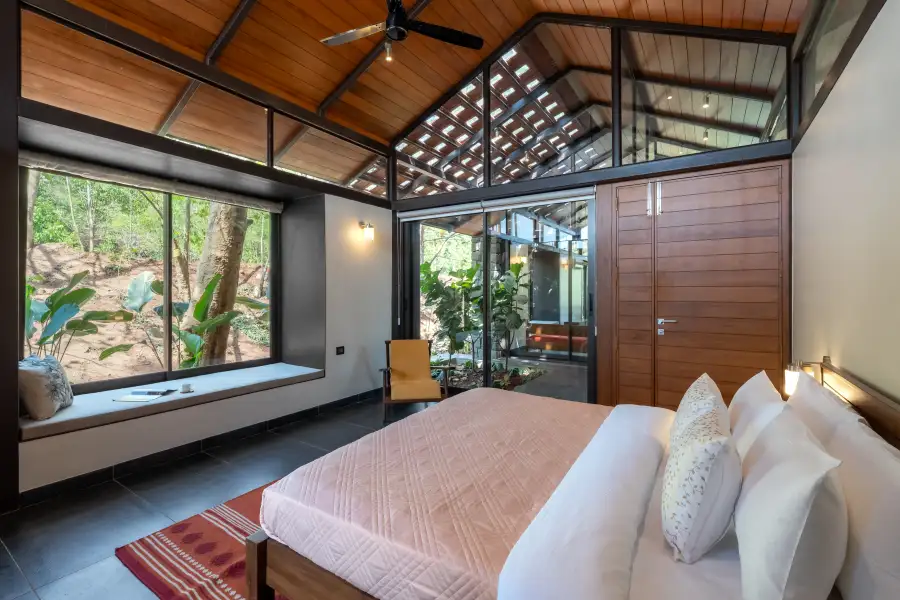 Lokahi Suite, Pune