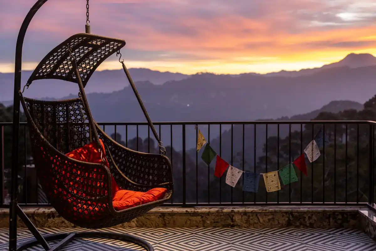 Louise Cottage W/ Outdoor Jacuzzi, Kasauli