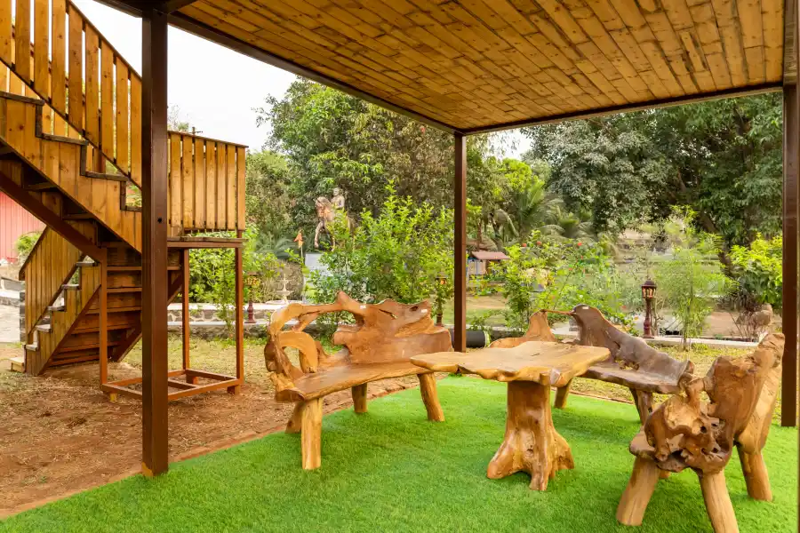 Love Nest, Mulshi