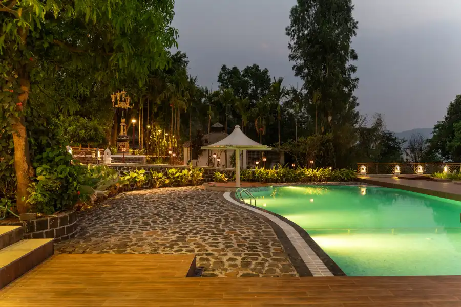 Love Nest, Mulshi