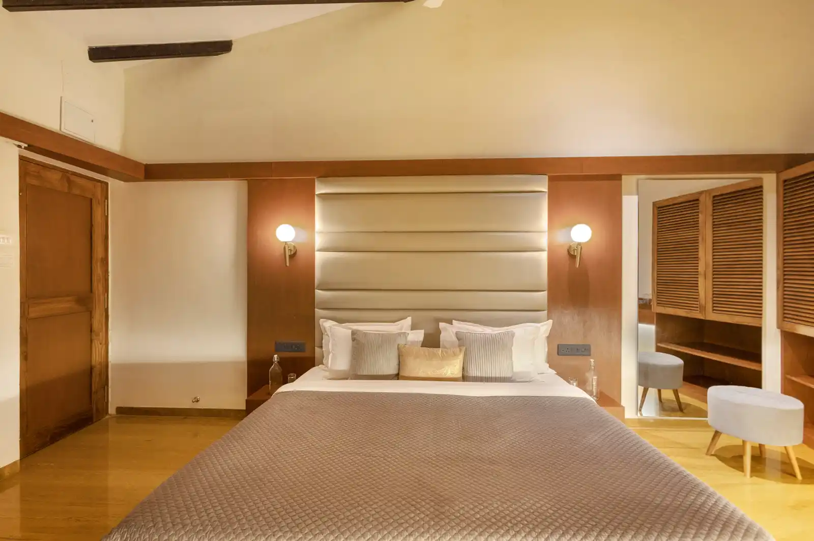 Lush Villa, Igatpuri