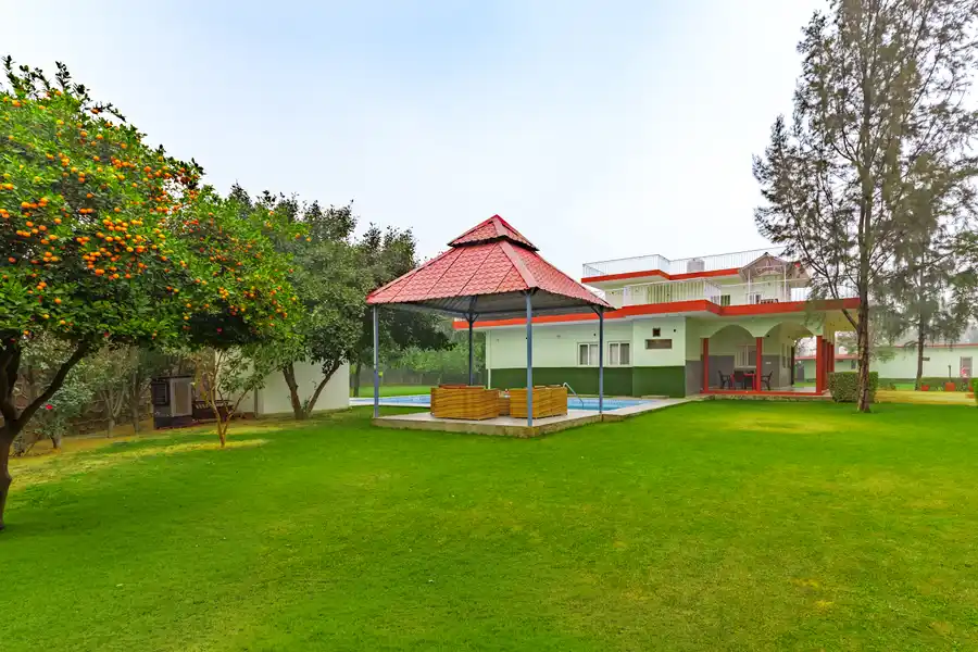 Luxe FarmAcre, Delhi NCR