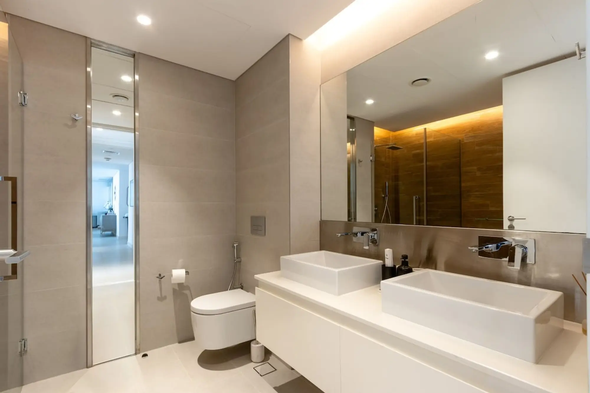 Luxury 2BR with Sea, Ain Dubai & Skyline Views, Dubai