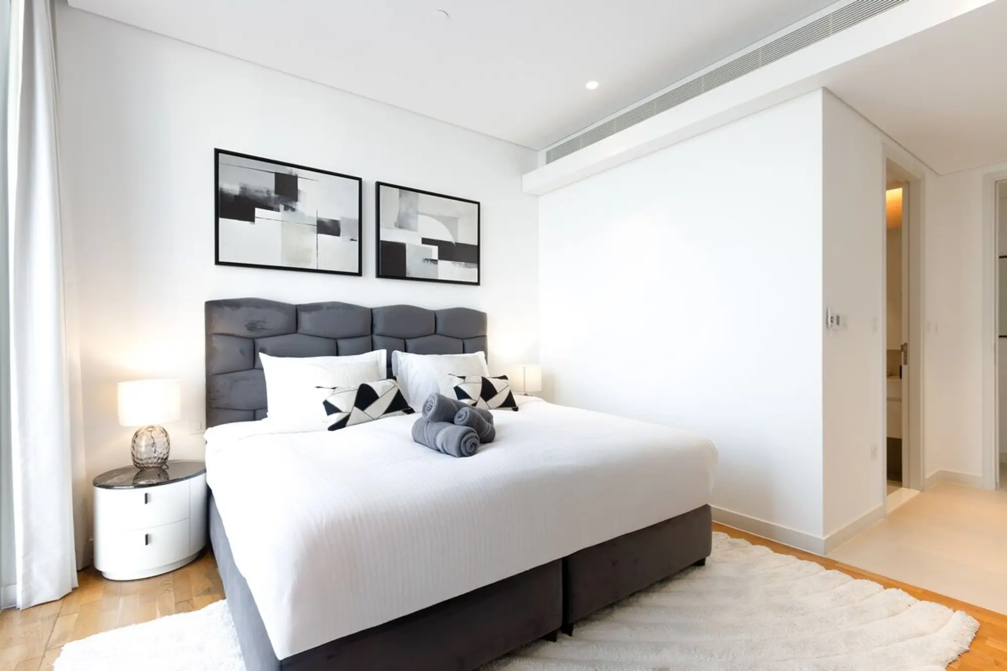 Luxury 2BR with Sea, Ain Dubai & Skyline Views, Dubai