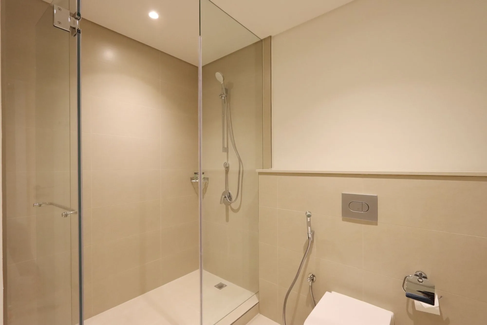 Luxury 3B and maids Burj View, Steps to Dubai Mall, Dubai
