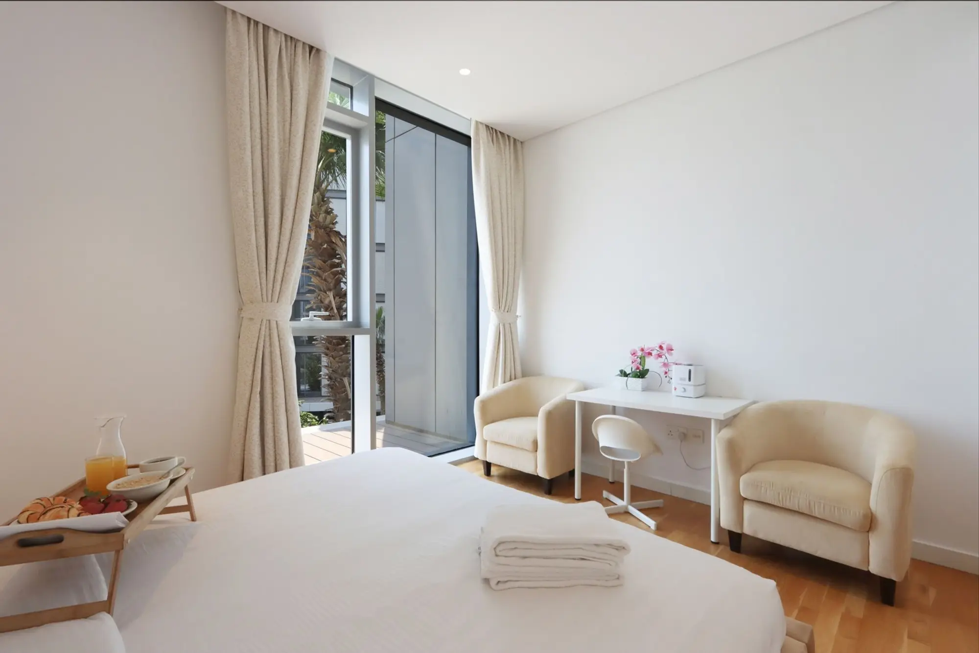 Luxury 3B with Maid's Room, Dubai