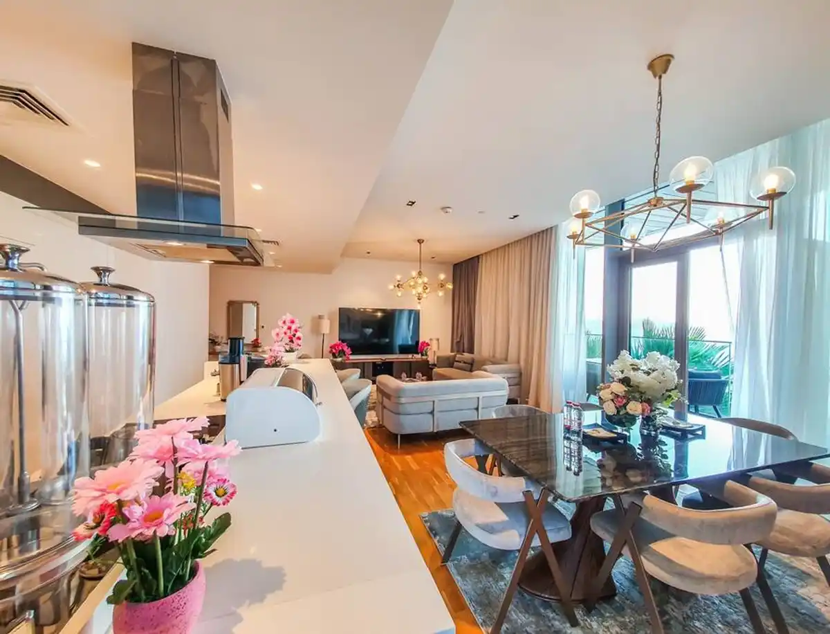 Luxury 3B with Maid's Room, Dubai