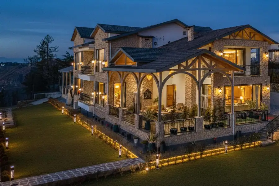 Luxury Suite @ Raj Bagh - Mashobra, Shimla