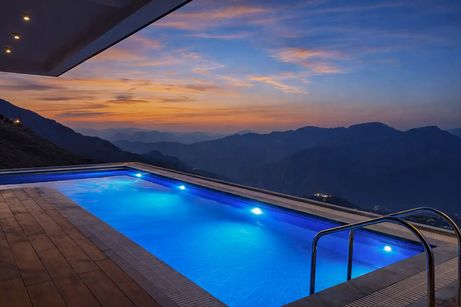 Mana w/ Heated Pool, Rishikesh