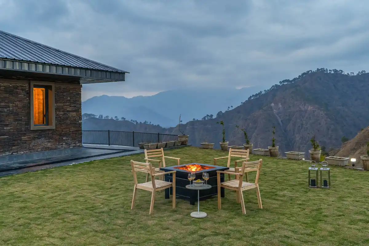 Mana w/ Heated Pool, Rishikesh
