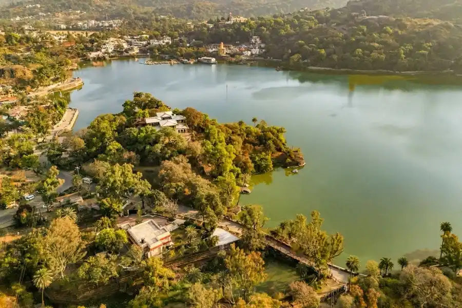 Mangal House by the Lake, Mount Abu