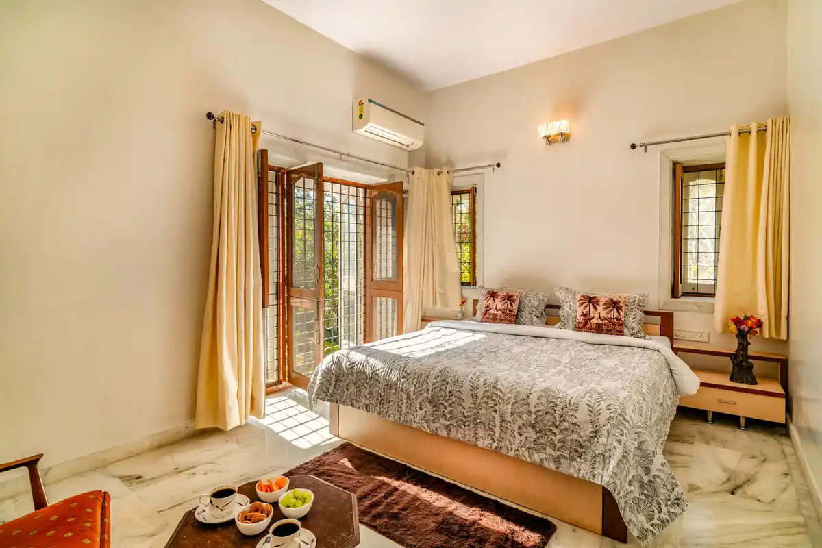 Mangal House by the Lake, Mount Abu