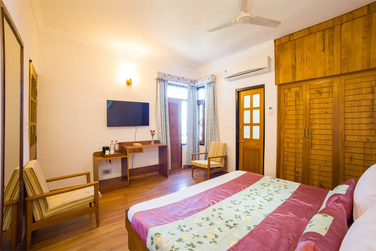 Mehar Villa, Kasauli