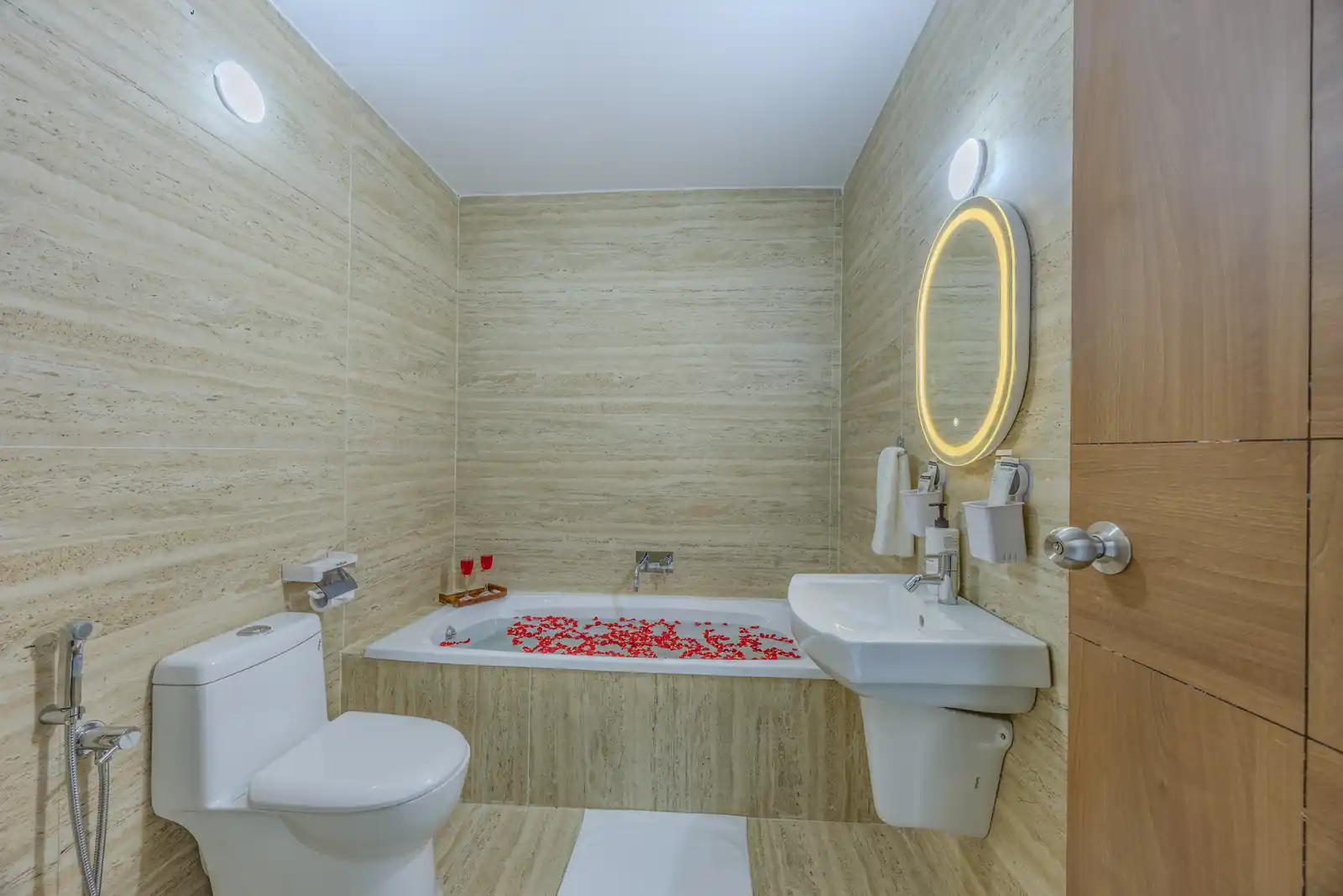 MidPoint Uno Suite, South Goa