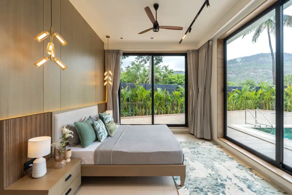 Mini Earth, Karjat