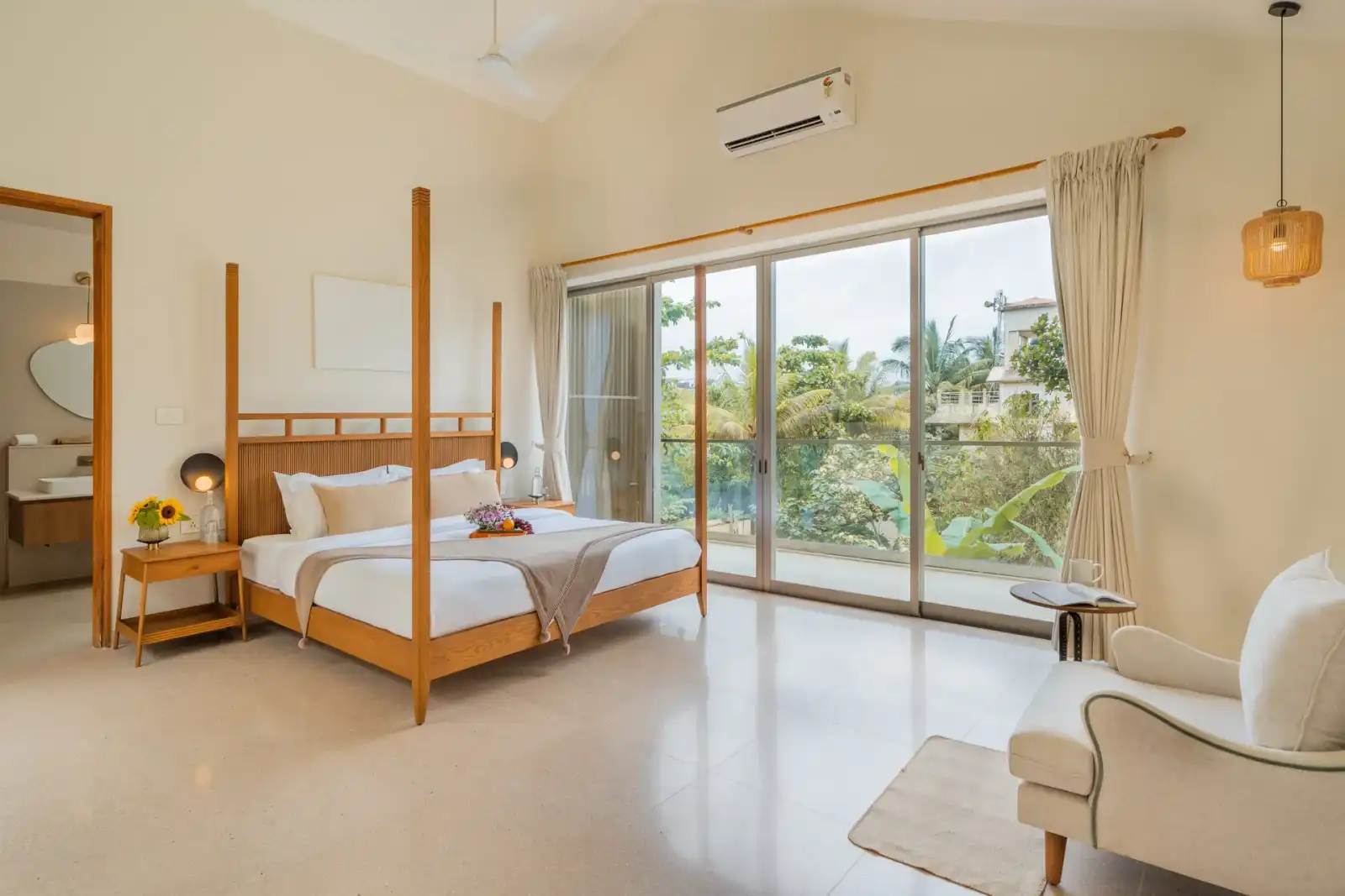 Mirai Gemini, North Goa