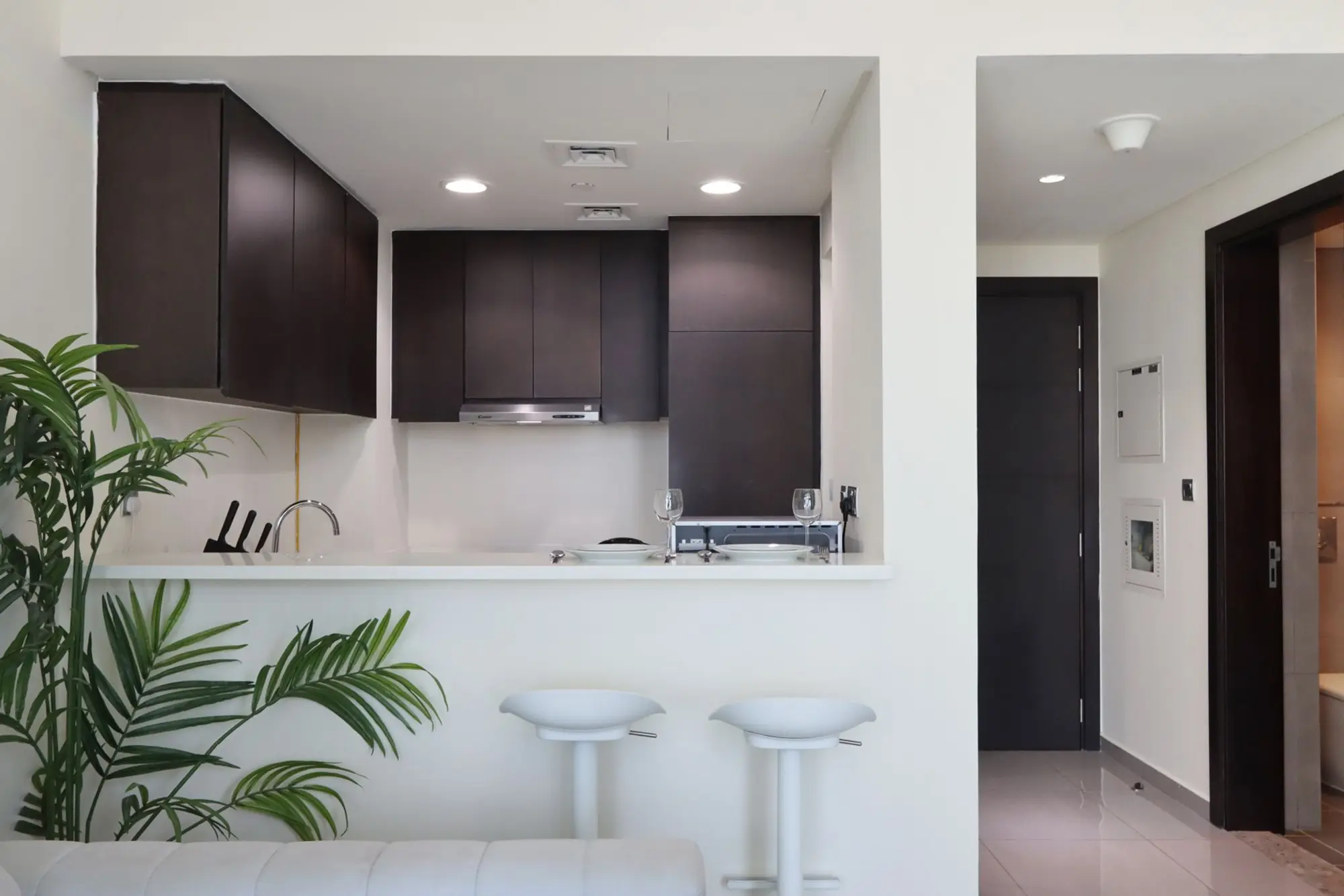 Modern 1 Bed In Merano Tower, Dubai