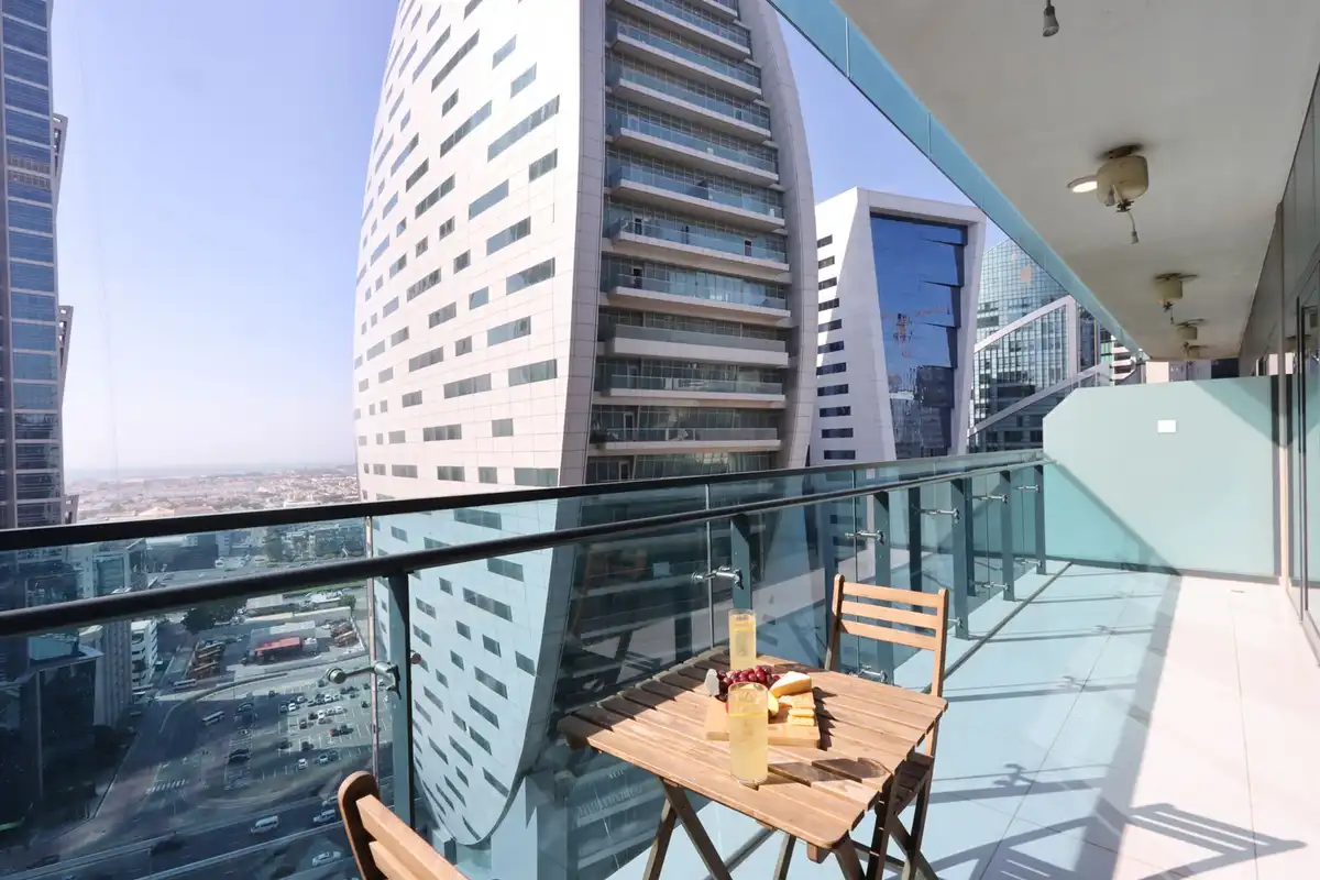Modern 1 Bed In Merano Tower, Dubai