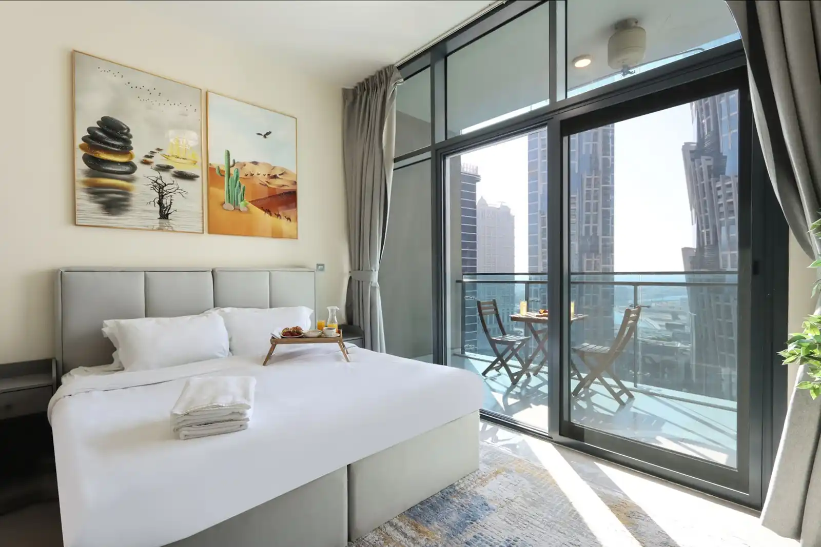 Modern 1 Bed In Merano Tower, Dubai