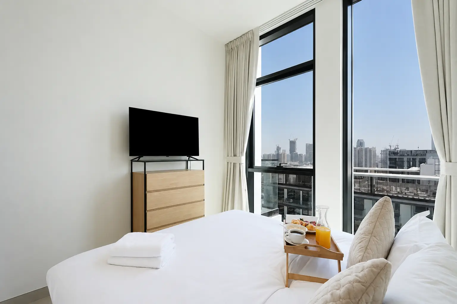 Modern 1BHK with Private Balcony, Dubai