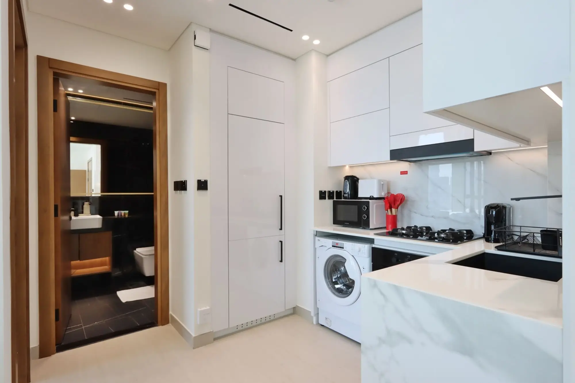 Modern 1BHK with Private Balcony, Dubai