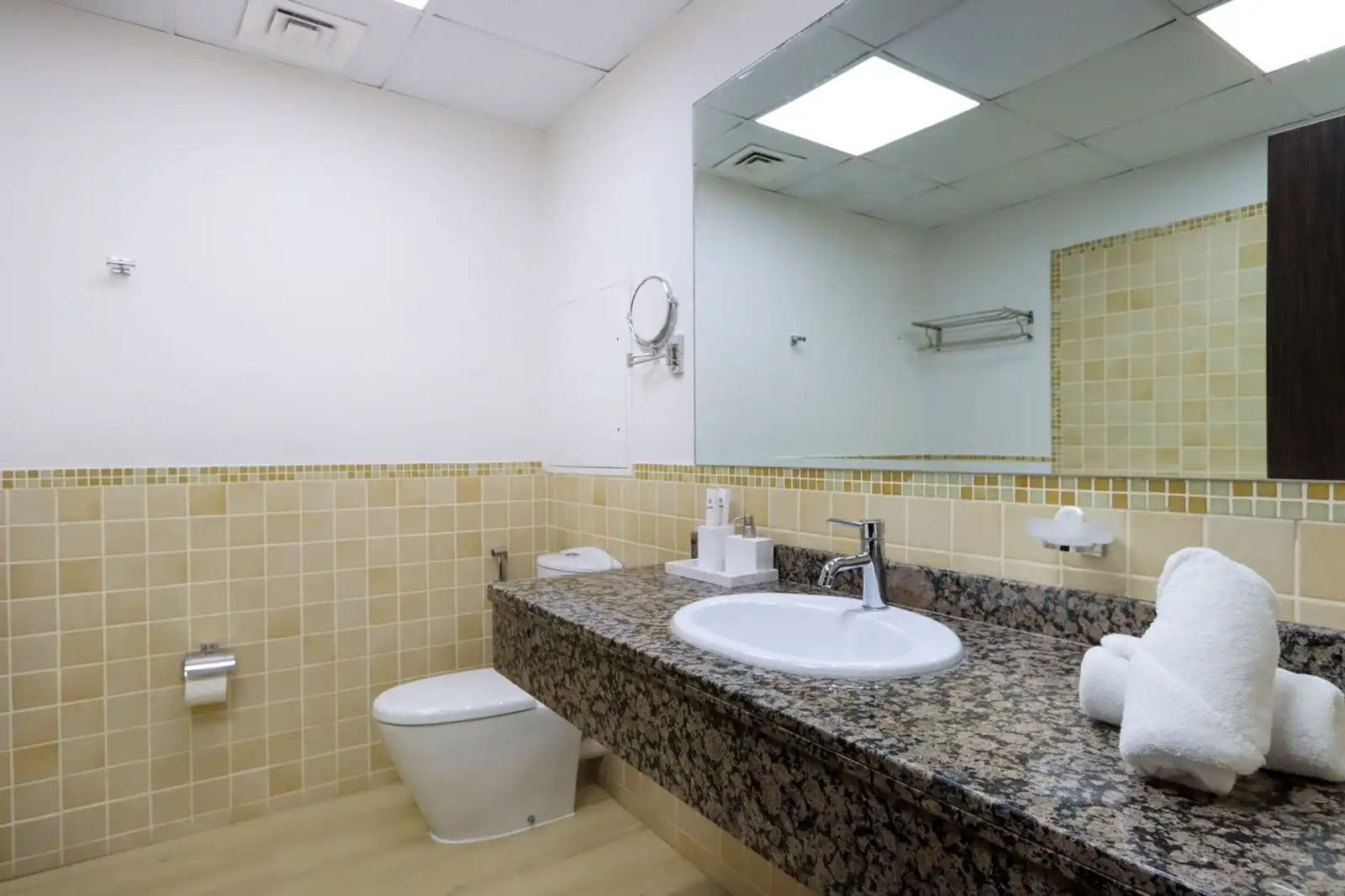Modern 2BR in Shams, Dubai