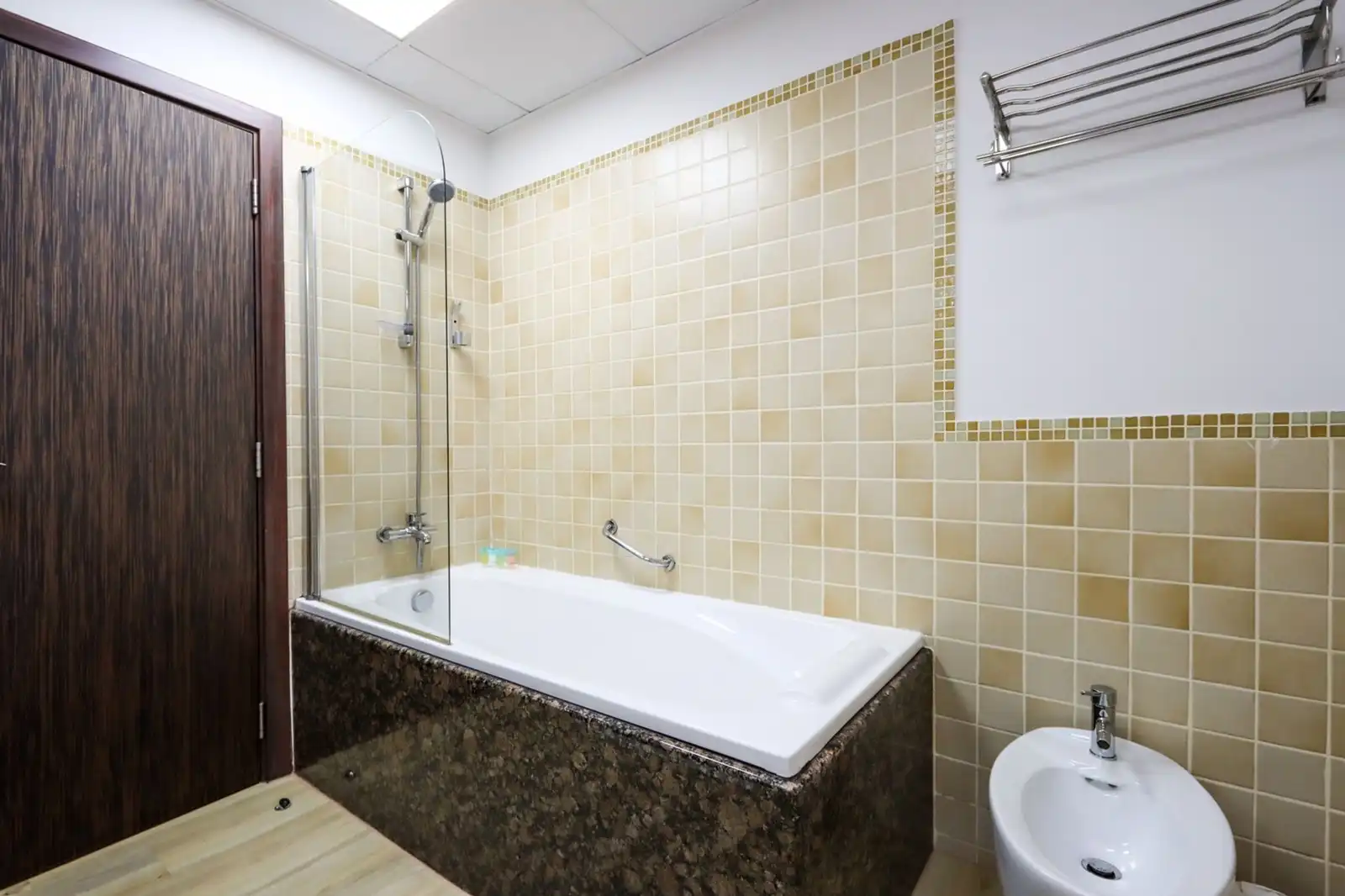 Modern 2BR in Shams, Dubai