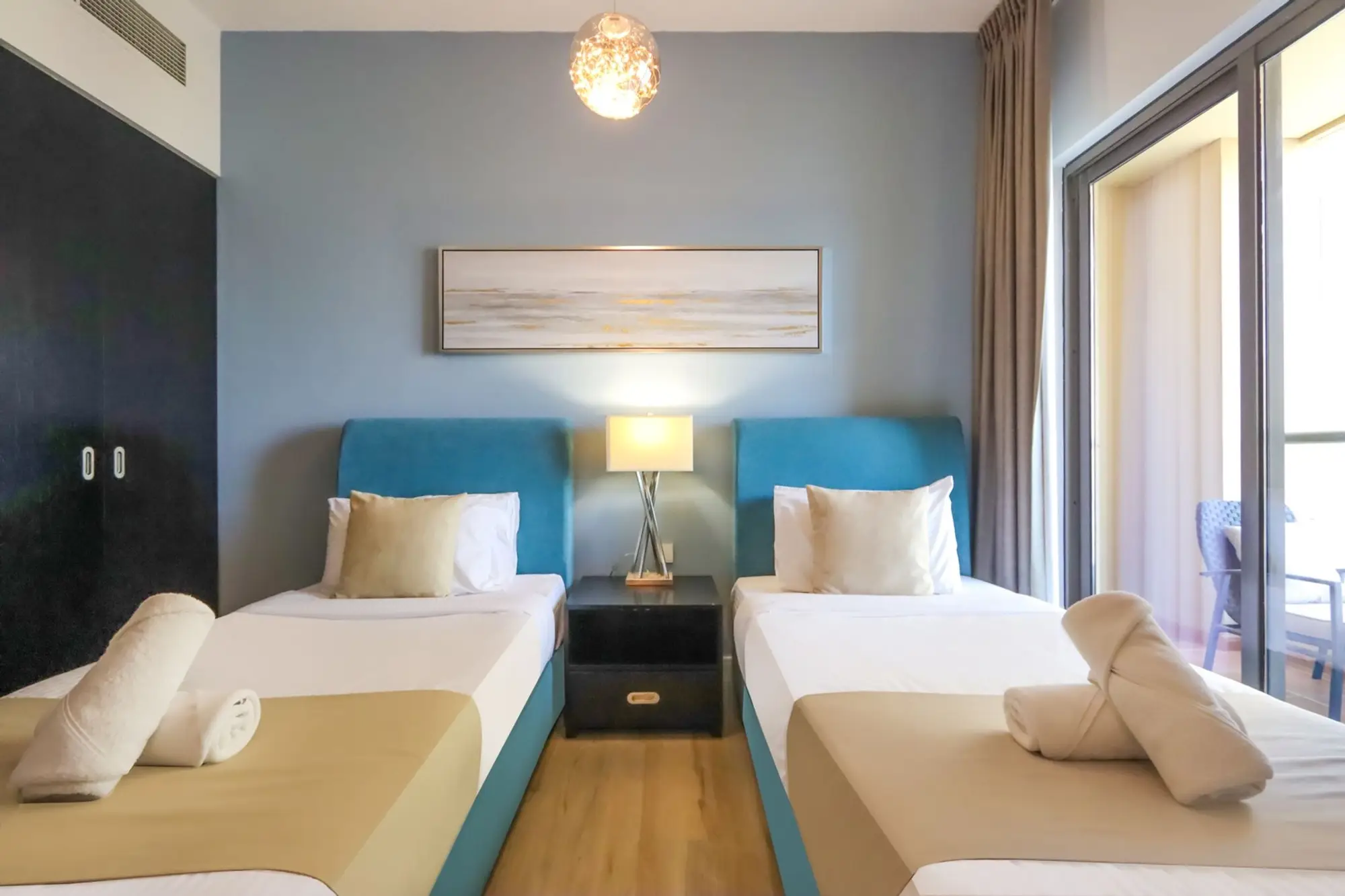 Modern 2BR in Shams, Dubai