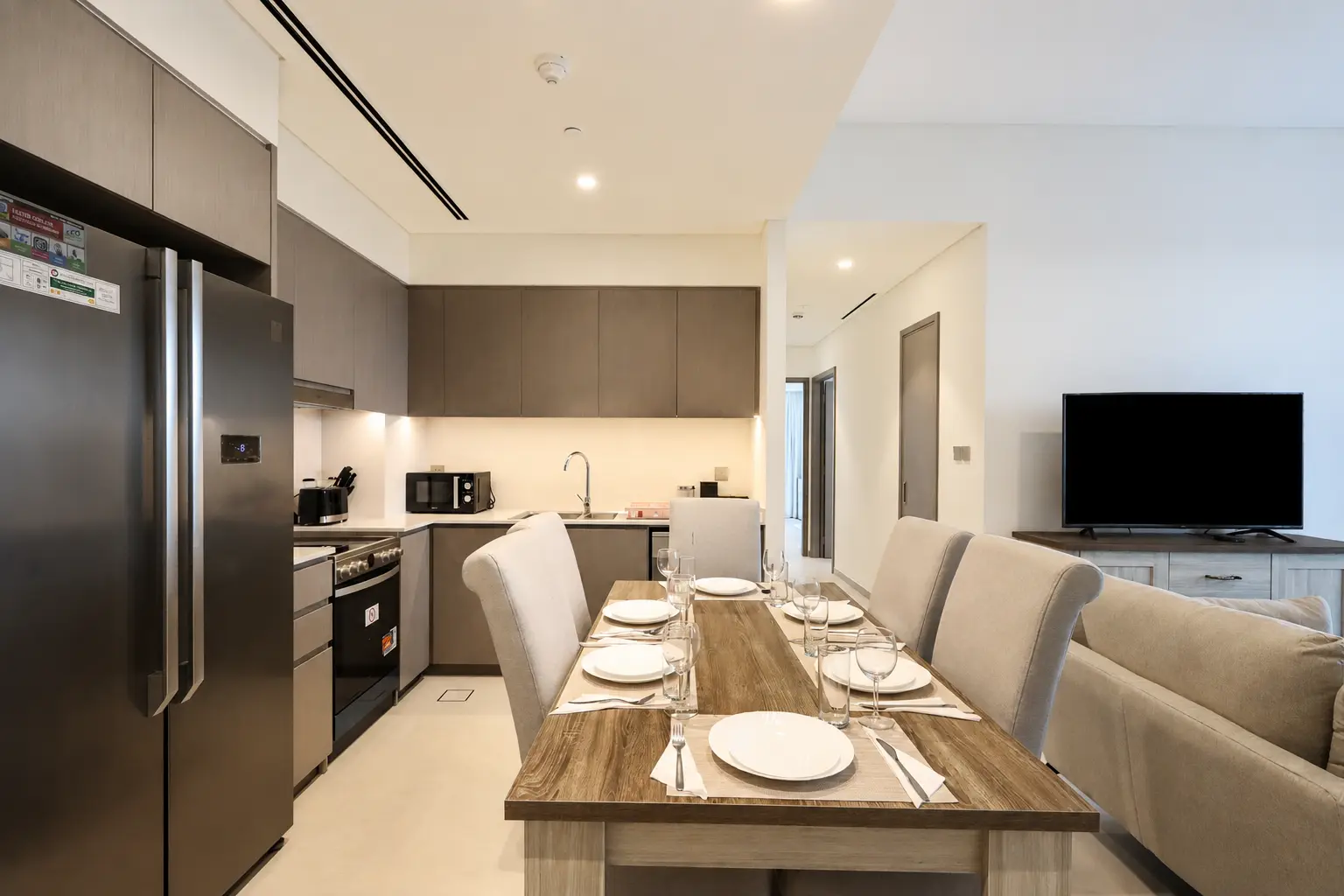Modern 2BR with Partial Burj Khalifa View, Dubai