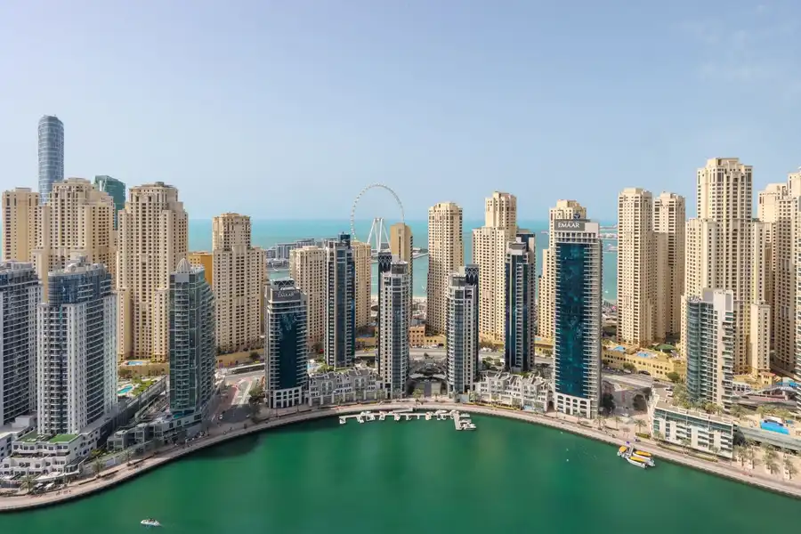 Modern 3BR with Marina & Sunset View, Dubai