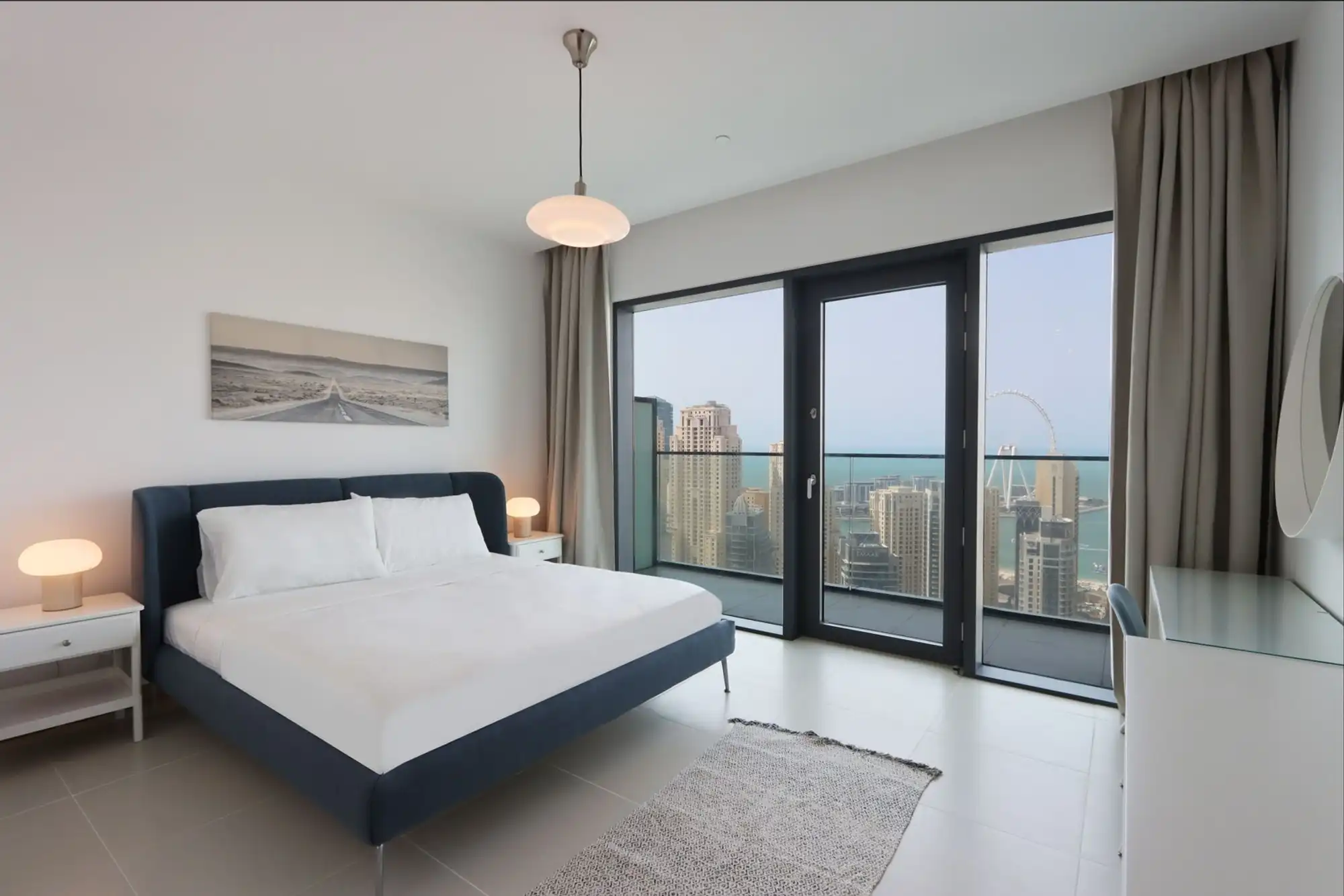 Modern 3BR with Marina & Sunset View, Dubai