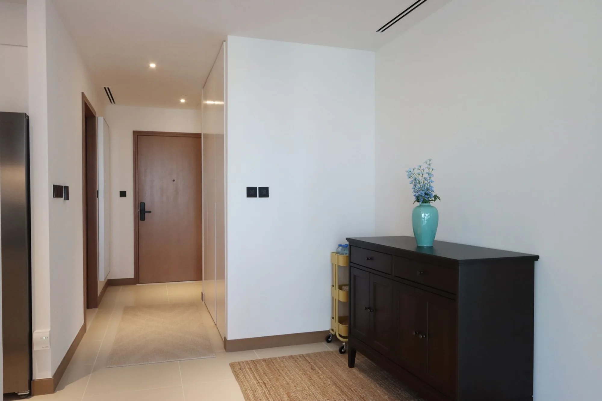 Modern 3BR with Marina & Sunset View, Dubai