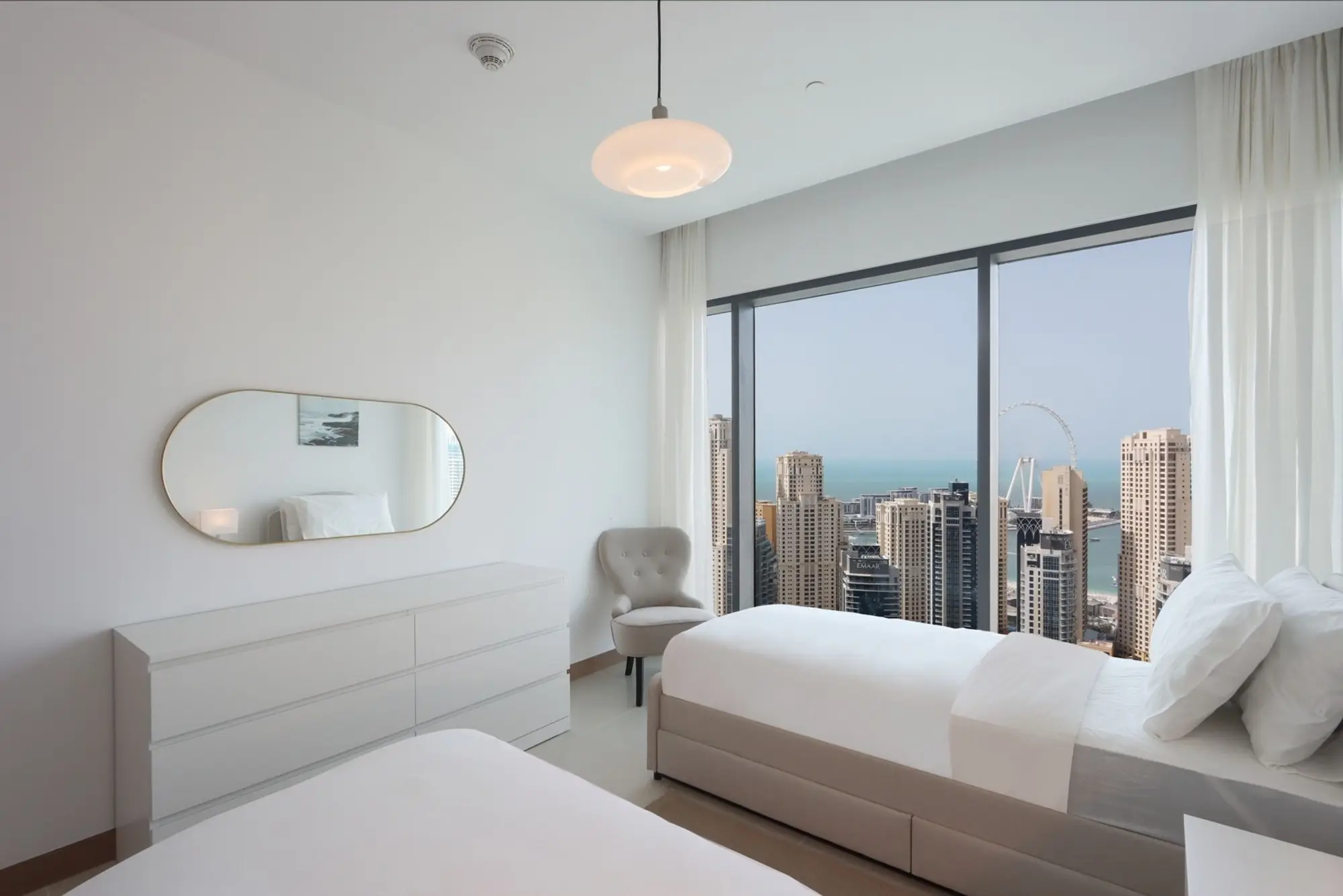 Modern 3BR with Marina & Sunset View, Dubai