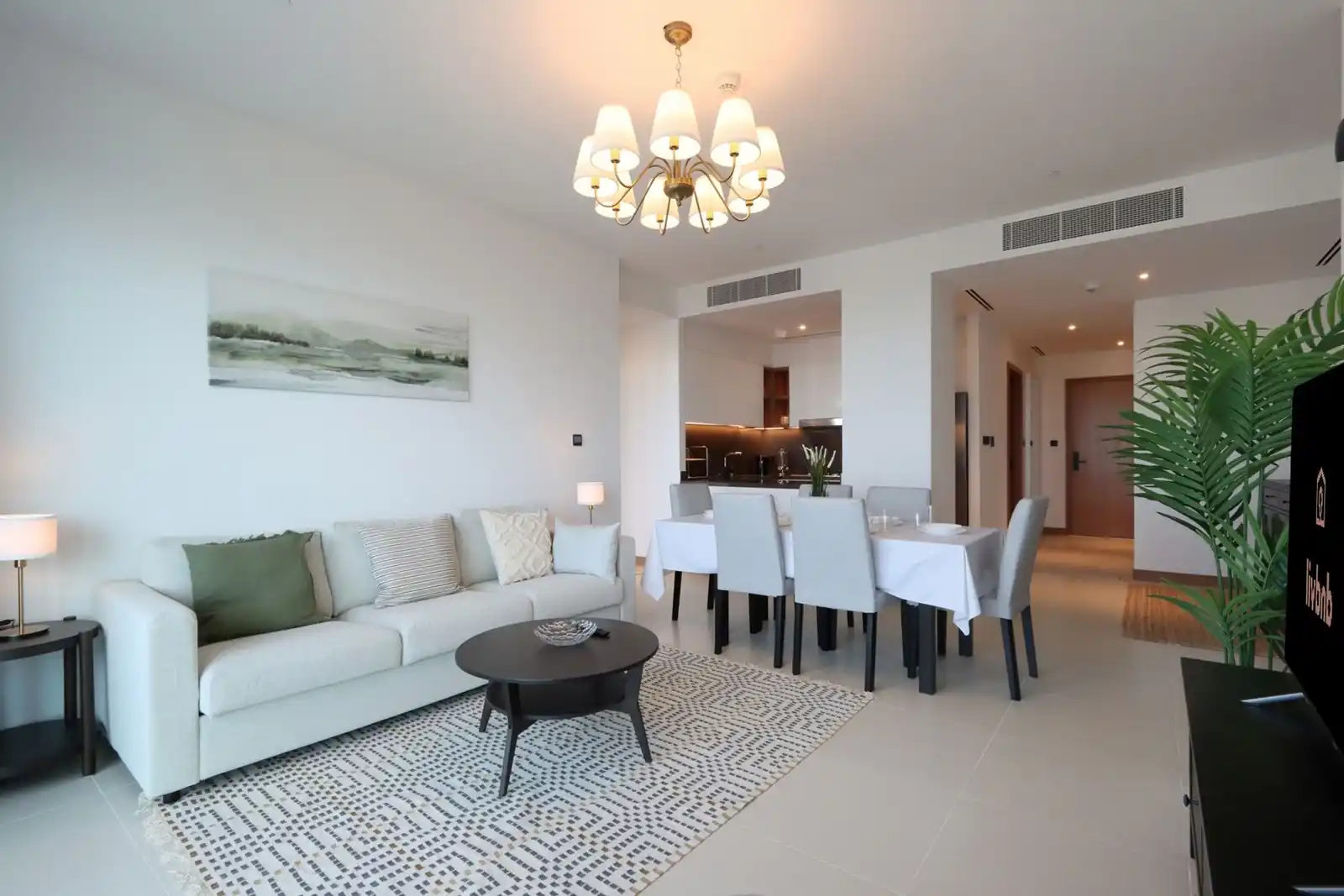 Modern 3BR with Marina & Sunset View, Dubai