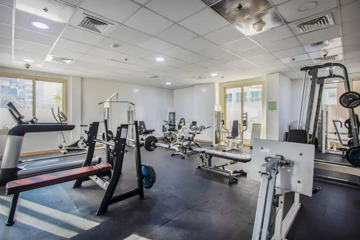 Modern Loft 1BR Next to Metro & Marina Walk, Dubai