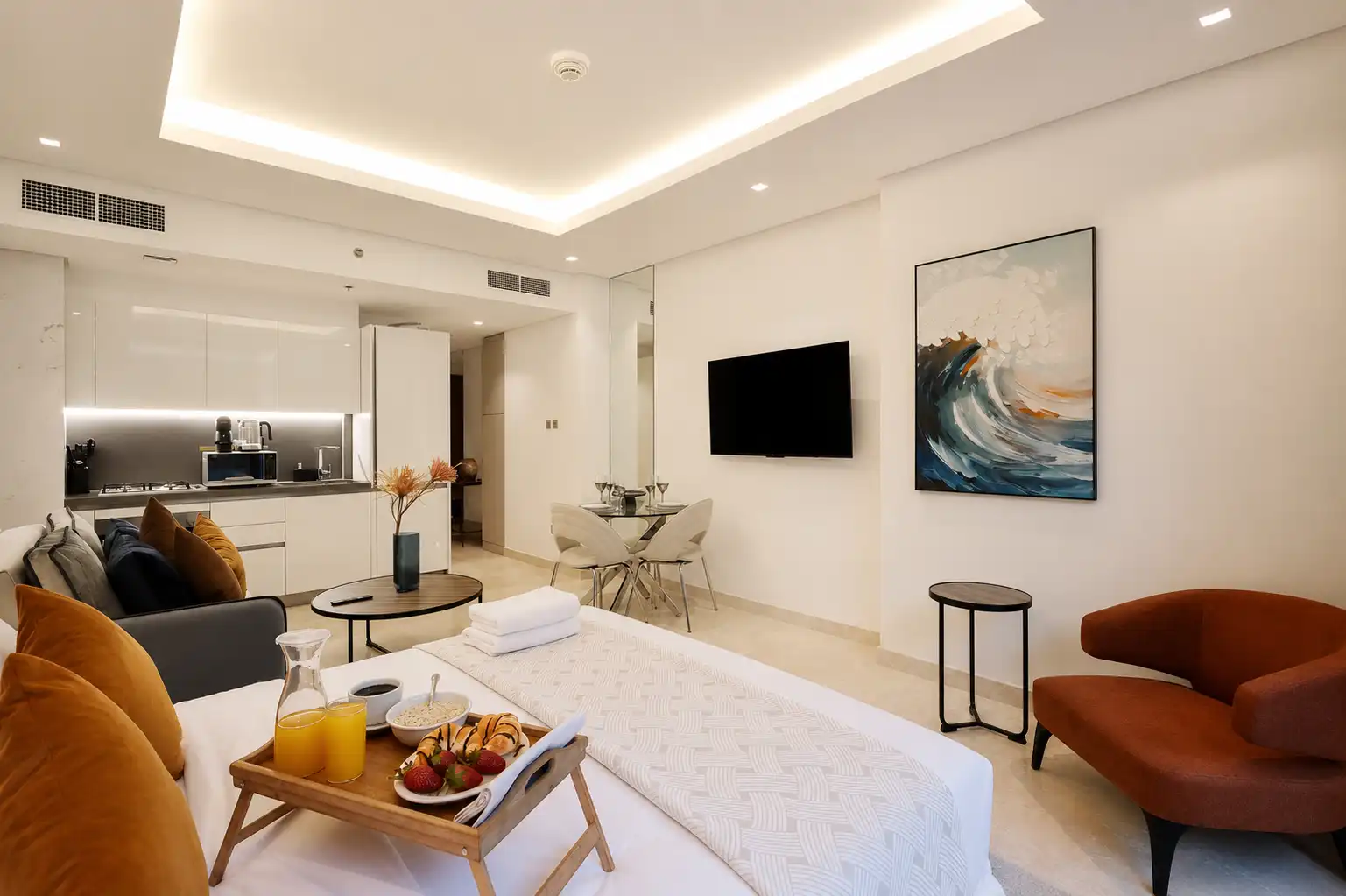 Modern Studio Near Dubai Mall, Walk to Dubai Canal, Dubai