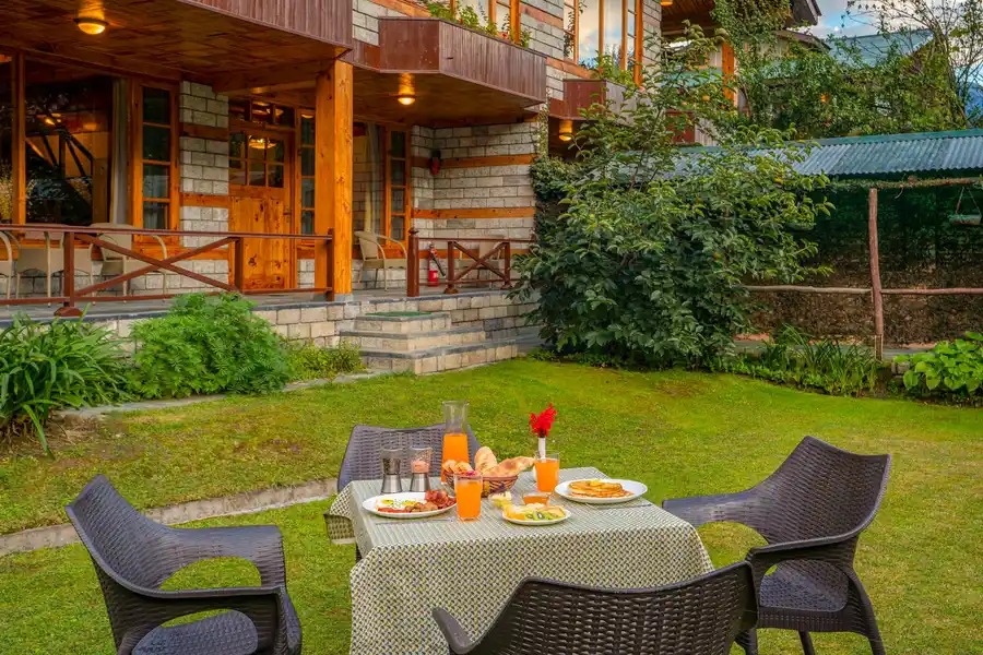 Moksha @ Himalayan Retreat, Manali