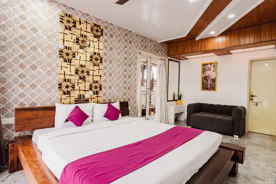 Moonstone Meadows, Lonavala