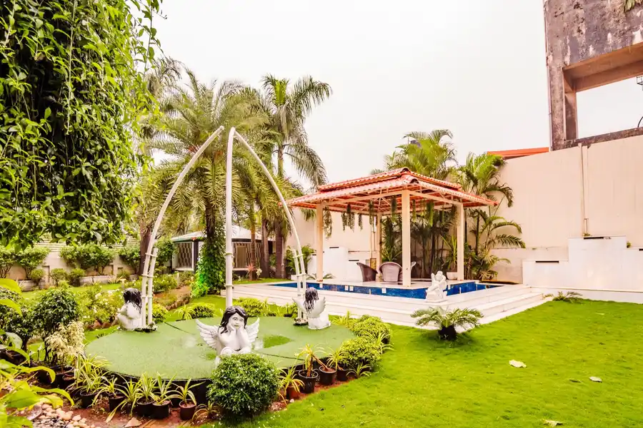 Moonstone Meadows Suite, Lonavala