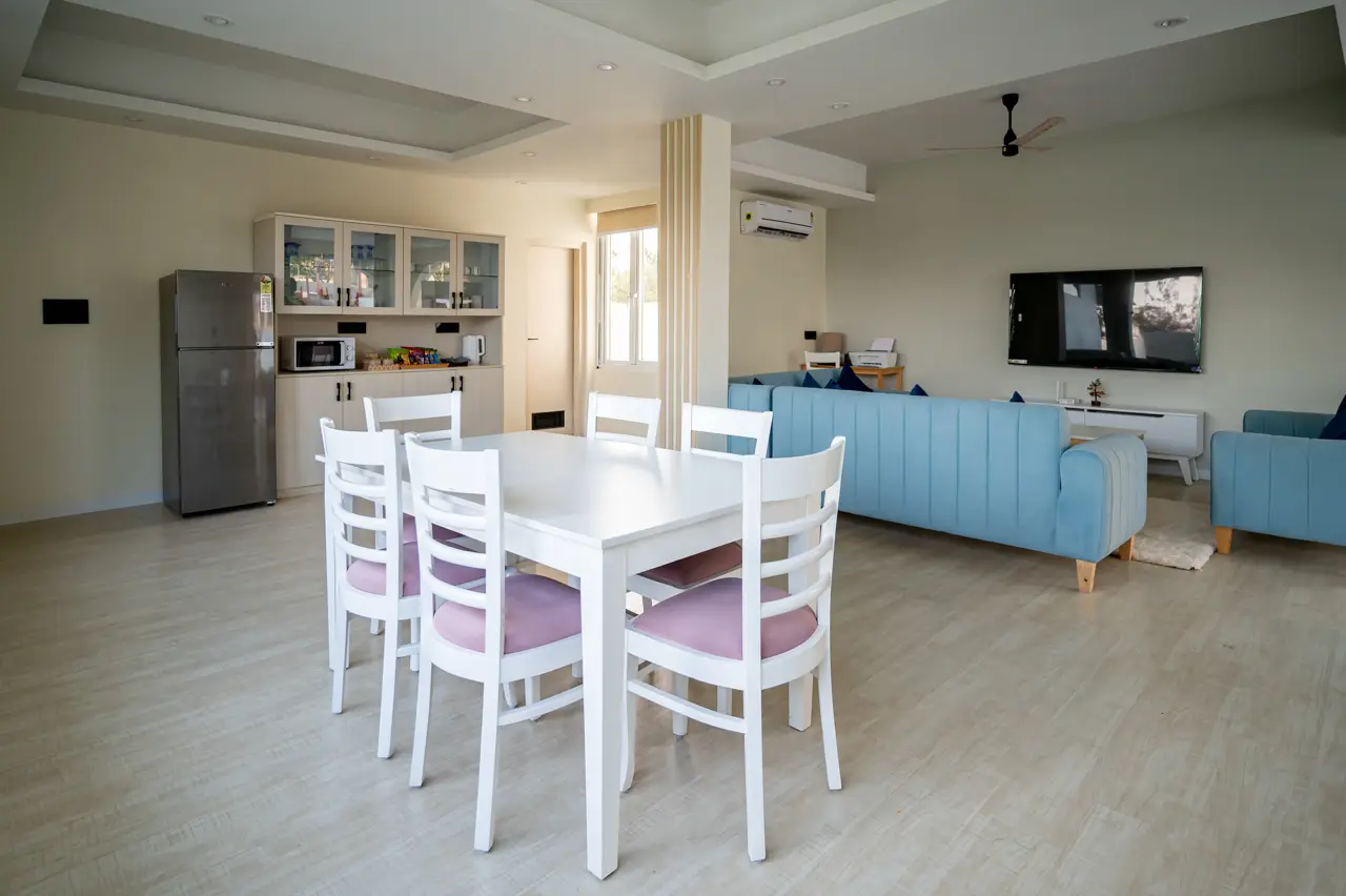 Moonstone @ Tirtham Ivory Home w/ Jacuzzi, Dharamshala