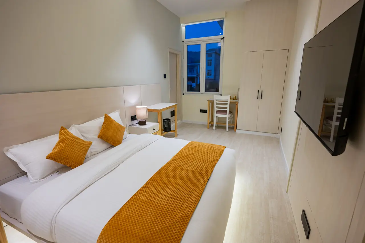 Moonstone @ Tirtham Ivory Home w/ Jacuzzi, Dharamshala