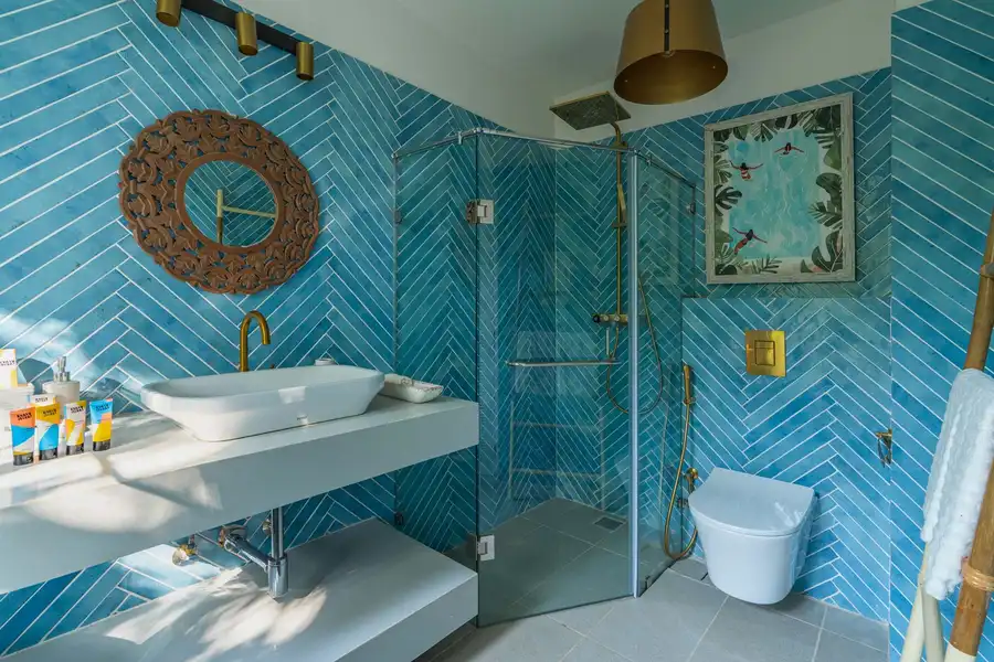 Moonstone Villa - Vagator w/ Pool & Rooftop Jacuzzi, North Goa