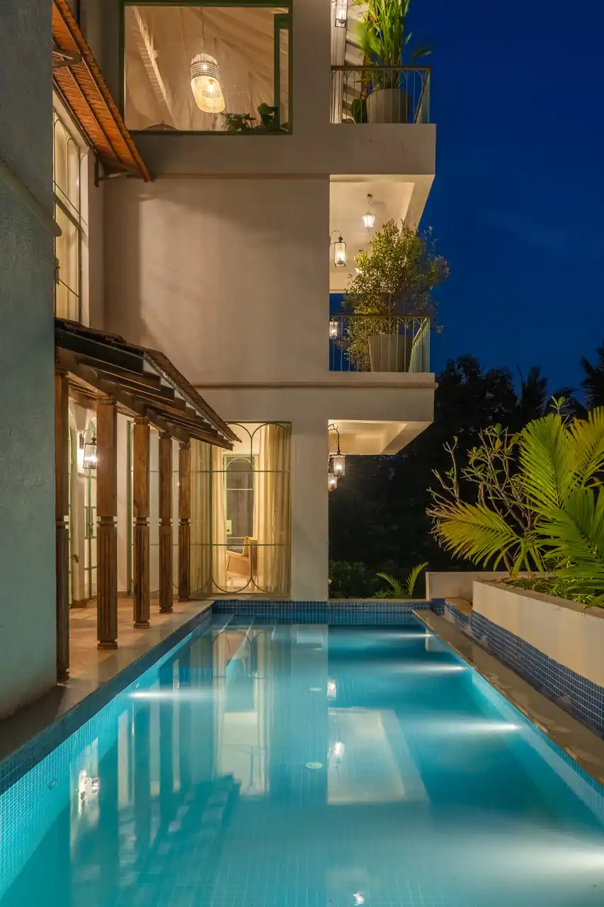 Moonstone Villa - Vagator w/ Pool & Rooftop Jacuzzi, North Goa