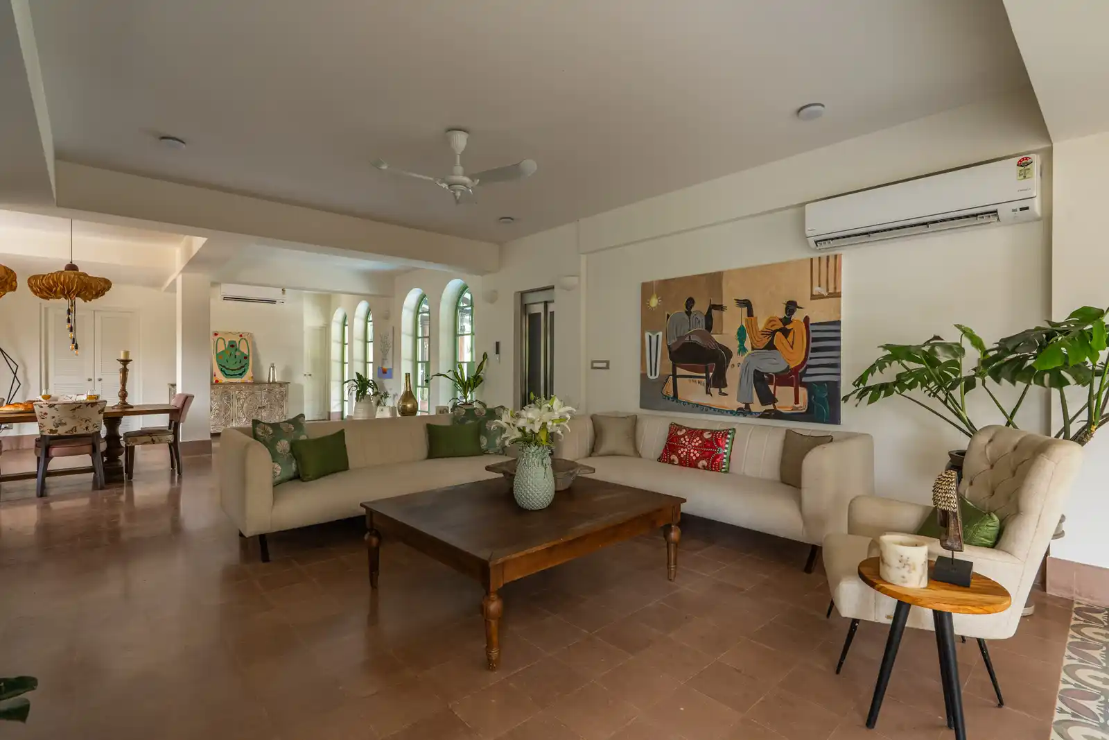 Moonstone Villa - Vagator w/ Pool & Rooftop Jacuzzi, North Goa