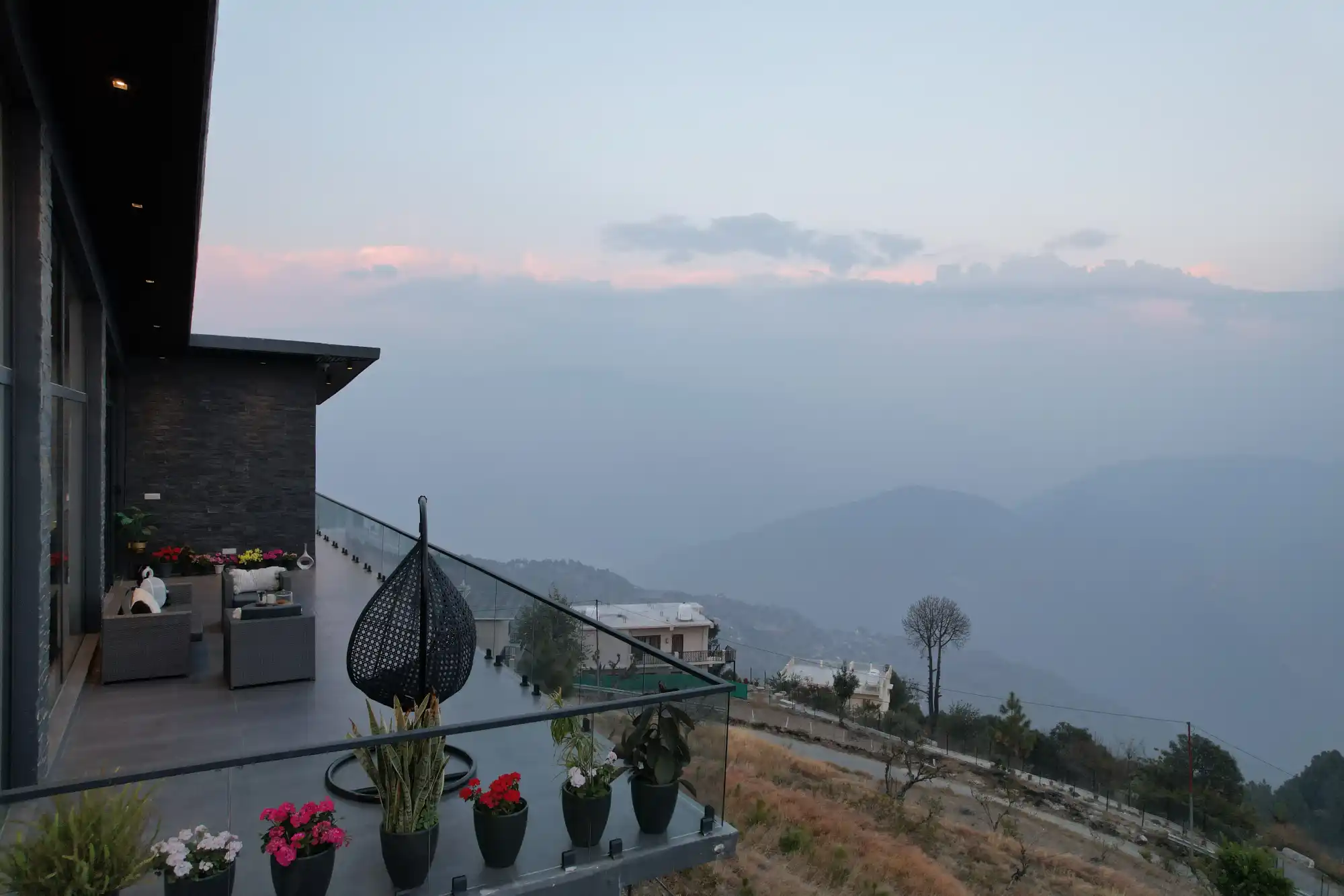 Mountains & Martini, Uttarakhand