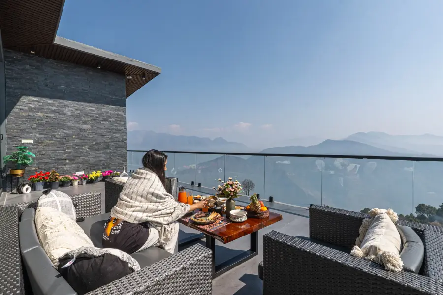 Mountains & Martini, Uttarakhand