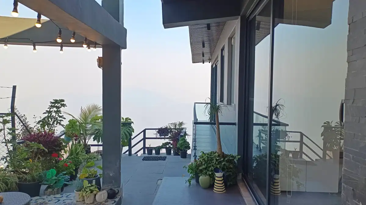 Mountains & Martini, Uttarakhand