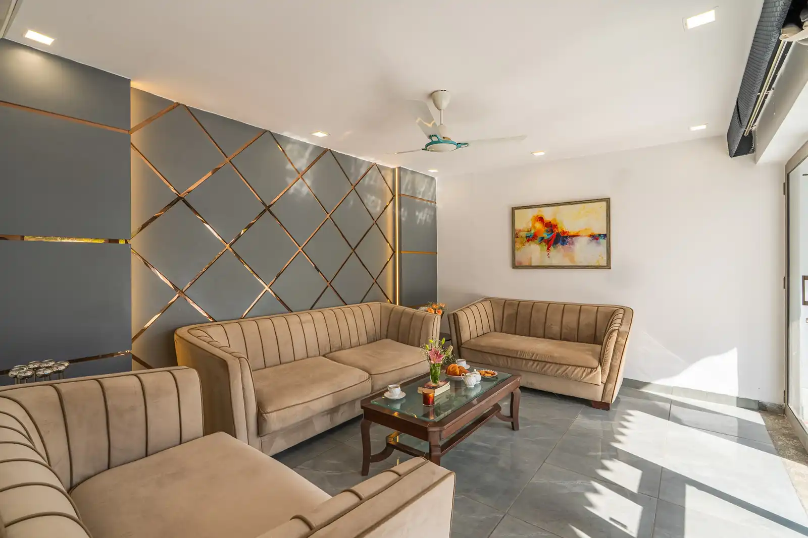 Mudhouse @ Kaimalgarh Aravalli Estate w/ Outdoor Pool, New Delhi