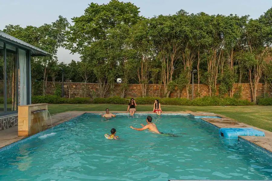 Mudhouse @ Kaimalgarh Aravalli Estate w/ Outdoor Pool, New Delhi