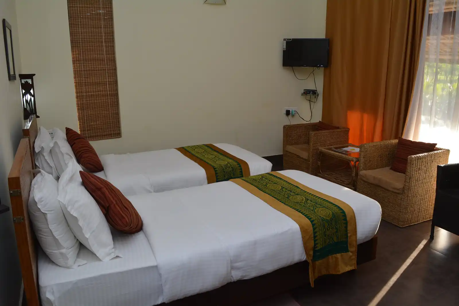 Musa Jungle Retreat Cottage | Rooms & Restaurant Room